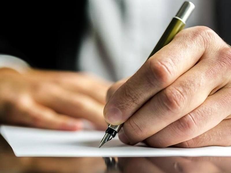 حين يصبح التعاطف قناعاً للخذلان !