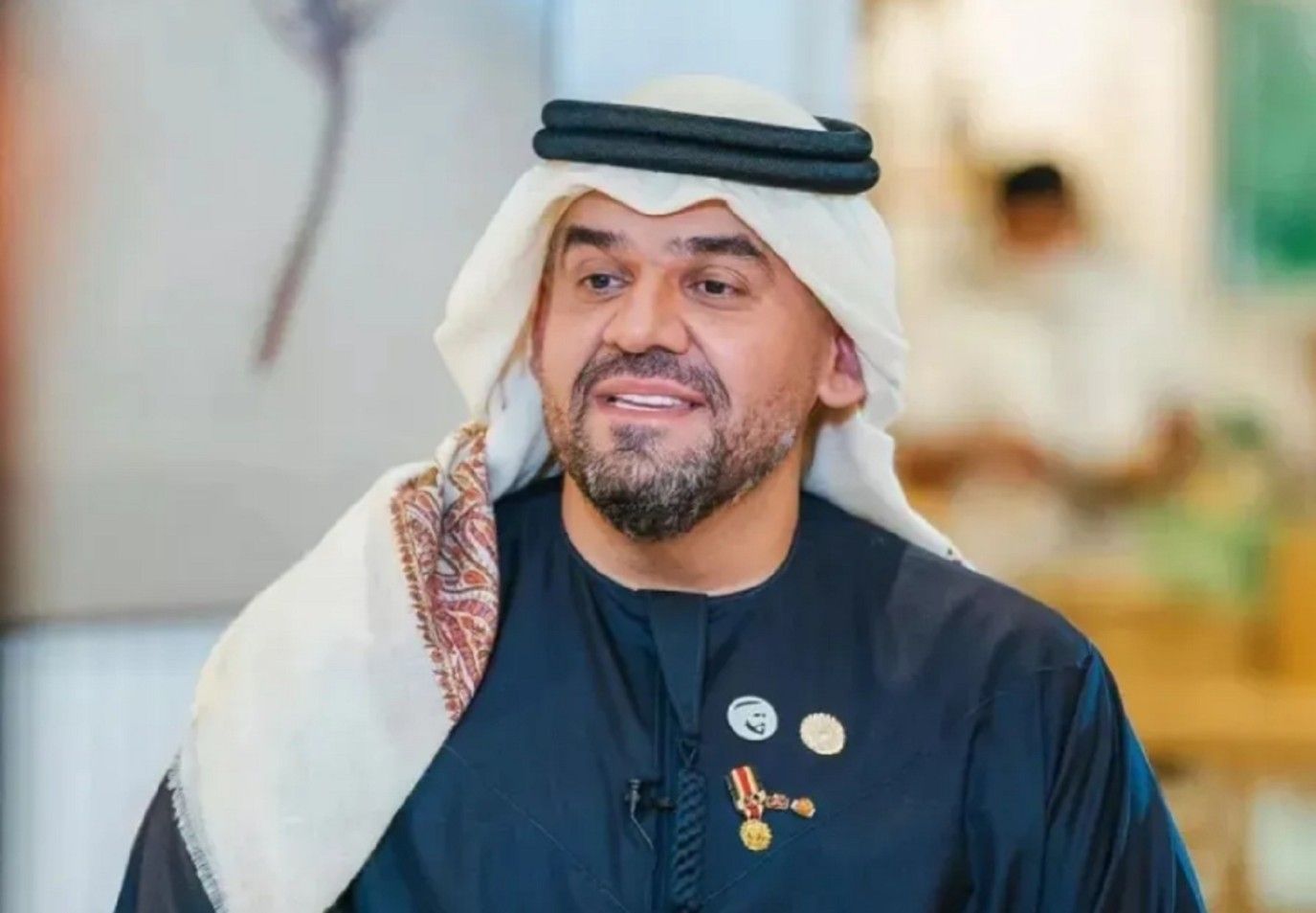 تجاوزت المليار مشاهدة.. حسين الجسمي يحتفل بنجاح "الفستان الأبيض"