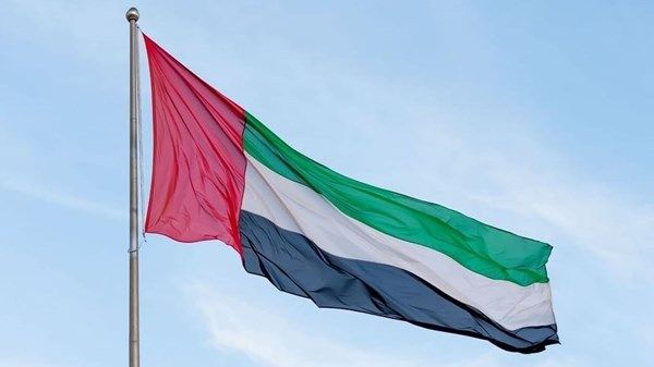 حكام الإمارات يعزون خادم الحرمين في وفاة الأميرة جواهر بنت بندر بن محمد