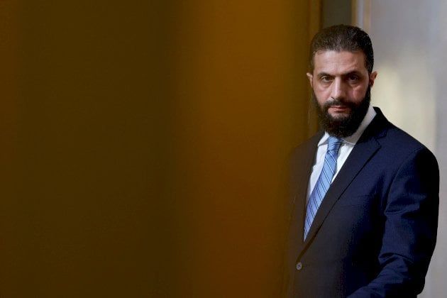 الشرع يقول إن هناك مفاوضات غير مباشرة مع إسرائيل عبر وسطاء