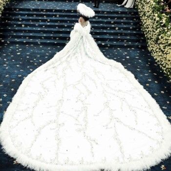فنانة عالمية تعود إلى حفل Met Gala لأول مرة منذ 22 عامًا
