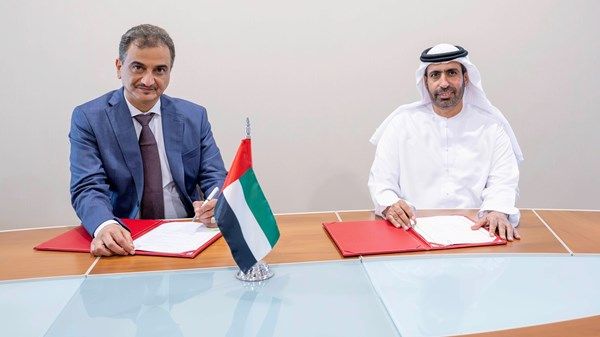 توقيع مذكرة تفاهم بين وكالة الإمارات للمساعدات الدولية ومحافظ عدن لبناء مستشفى