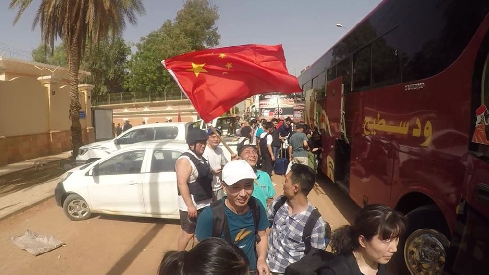 بسبب ضربات المسيرات.. الصين تدعو رعاياها الى مغادرة السودان فورًا