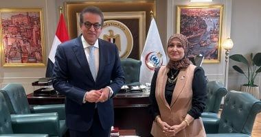 وزير الصحة يستقبل نقيب التمريض لبحث تطوير التدريب المهنى