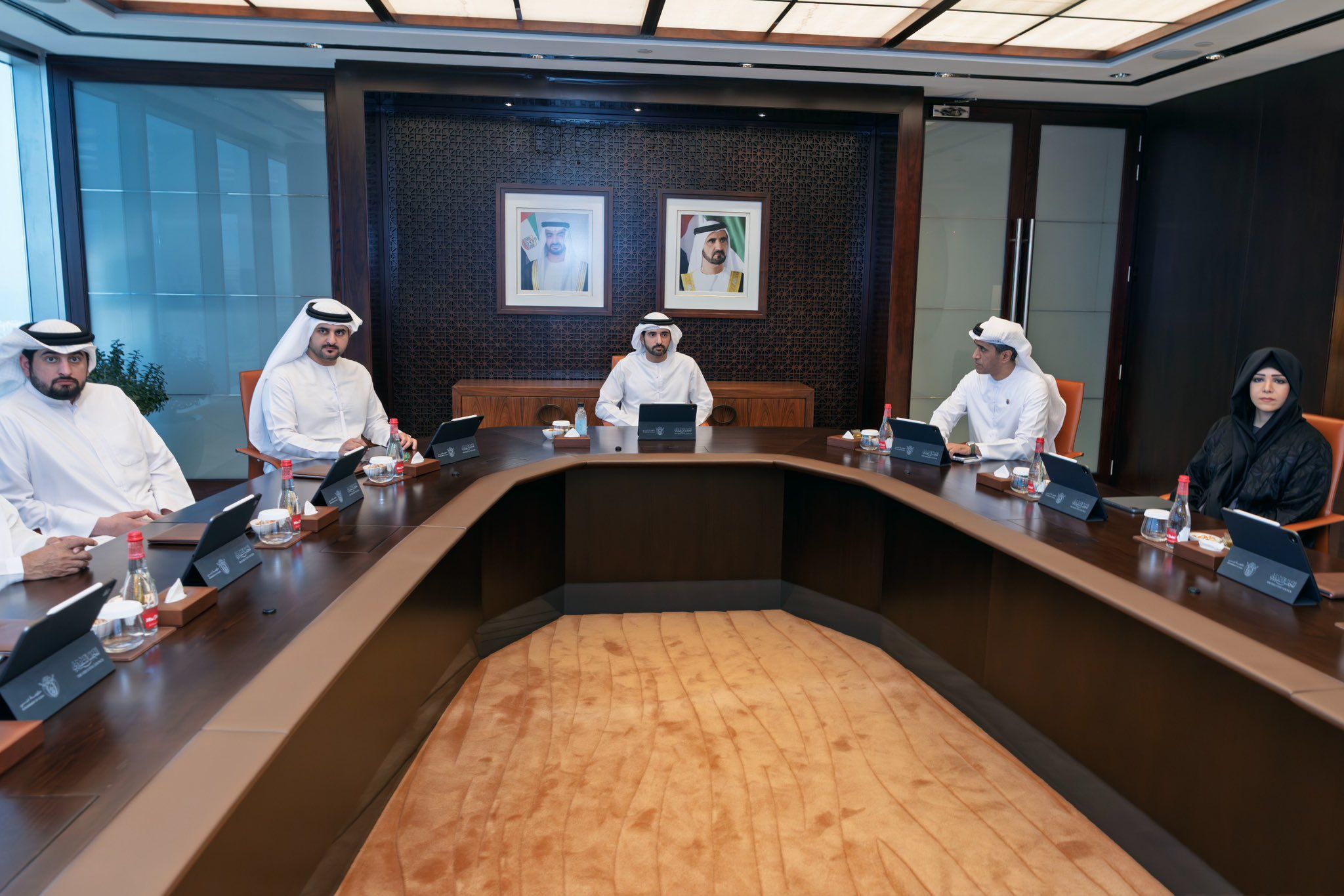 الامارات | حمدان بن محمد: برؤية محمد بن راشد.. دبي تضع مقاييس نوعية جديدة للرعاية الأُسَريّة والصحة والتعليم والبناء الذكي