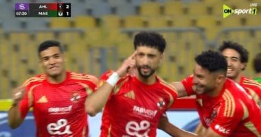 رباعية طاهر ووسام وإمام تقود الأهلي لإسقاط المصري وتصدر الدوري
