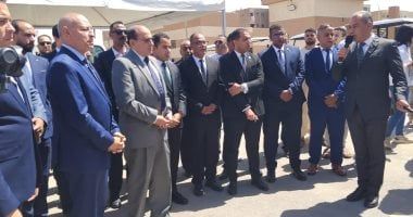 محافظ القاهرة وقيادات صندوق تحيا مصر يفتتحون أسوق حضارية بالمقطم