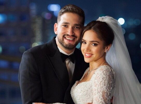 رنا رئيس تتلقى هدية مميزة من زوجها في حفل زفافها