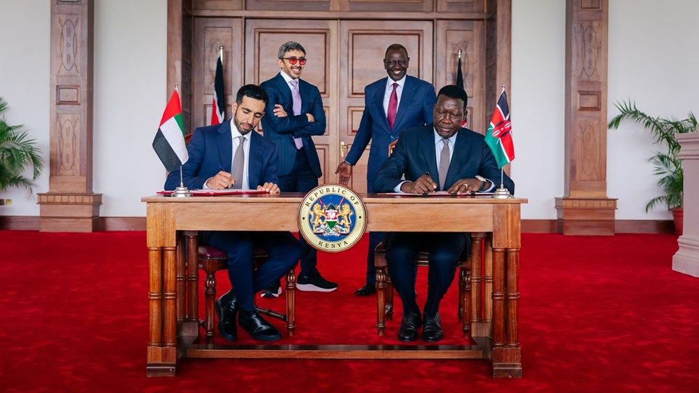 رئيس كينيا يستقبل عبدالله بن زايد ويشهدان توقيع 7 مذكرات تفاهم واتفاقيات بين البلدين