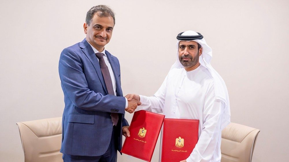 توقيع مذكرة تفاهم بين وكالة الإمارات للمساعدات الدولية ومحافظ عدن لبناء مستشفى