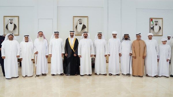 سيف وحامد بن زايد وعدد من الشيوخ يحضرون أفراح الشامسي والفارسي