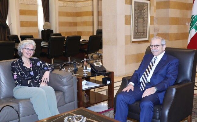 سلام التقى وزير التربية وبحث معها عدد من الملفات التربوية