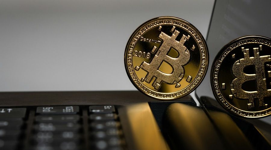تصاعد مشاعر “الفومو” بعد ارتفاع سعر البيتكوين واقترابه من قمته السابقة