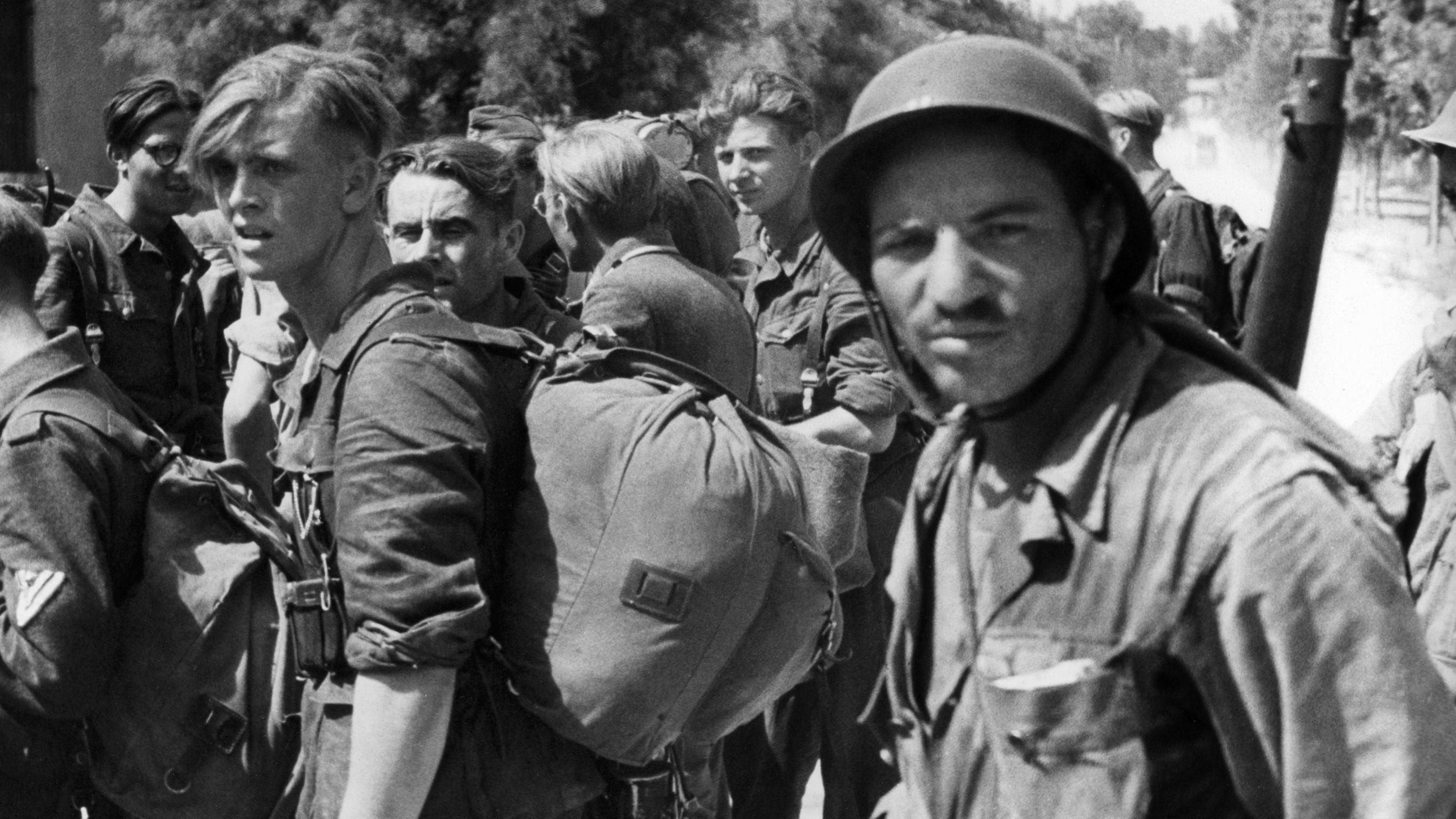 8 مايو 1945: "مجازر الجزائريين التي ترفض فرنسا تحمّل مسؤوليتها"