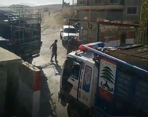 النشرة: الجيش اللبناني أشرف على ترحيل 100 عائلة نازحة سورية من عرسال إلى القلمون الغربي