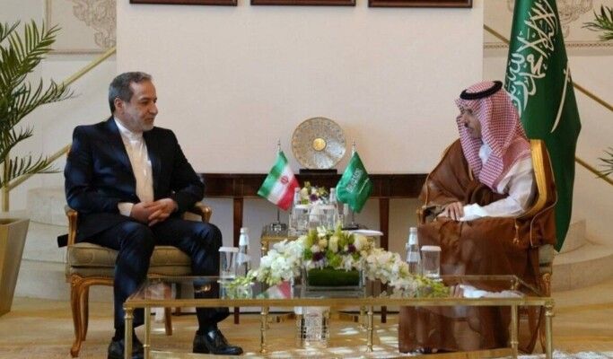 عراقجي وبن فرحان بحثا في جدة القضايا الثنائية والإقليمية
