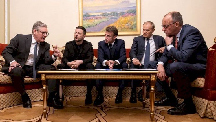 قادة أوروبيون يهددون بوتين من قلب كييف