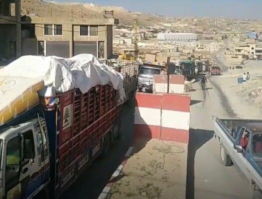 النشرة: الجيش اللبناني أشرف على ترحيل 100 عائلة نازحة سورية من عرسال إلى القلمون الغربي