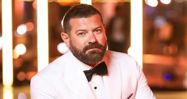 عمرو يوسف يعلّق على انسحاب منة شلبي من فيلمه.. ولا يخشى المقارنة