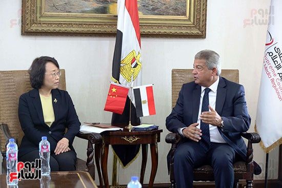 جلسة مباحثات للأعلى للاعلام مع رئيس الهيئة الوطنية للتلفزيون الصينى