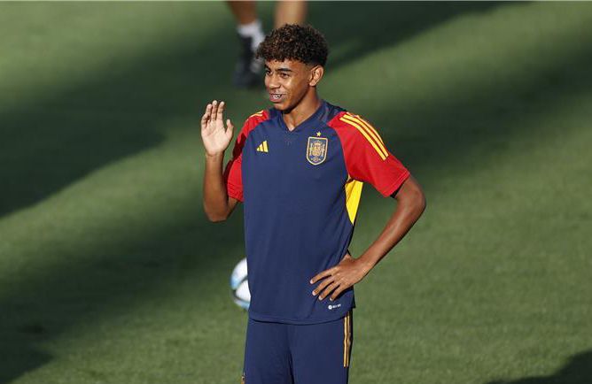 برشلونة “يقهر” ريال مدريد بـ”رباعيات وخماسية”