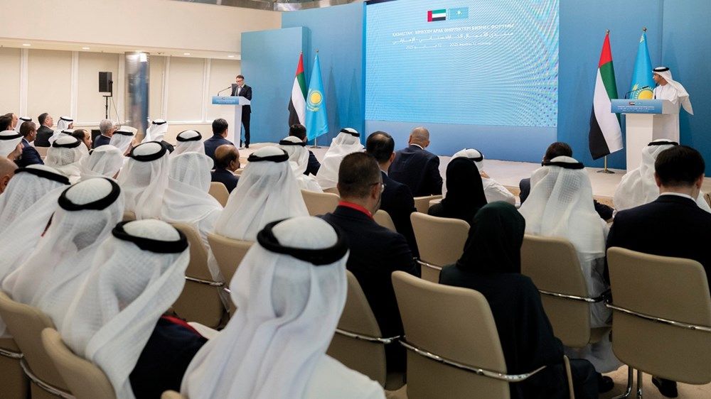 حضرا تبادل اتفاقيات ومذكرات تفاهم بين البلدين.. ولي عهد أبوظبي ورئيس كازاخستان يزوران مركز أستانا المالي الدولي