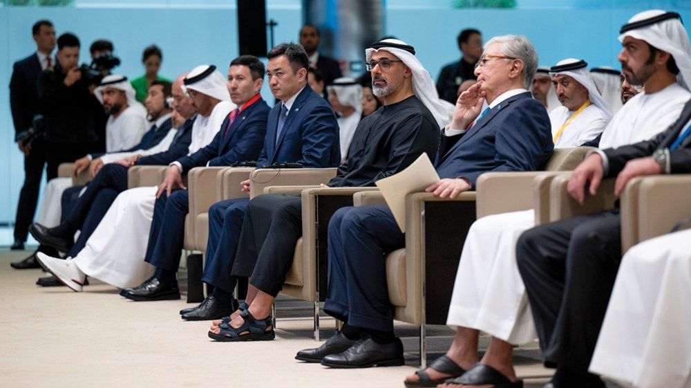 حضرا تبادل اتفاقيات ومذكرات تفاهم بين البلدين.. ولي عهد أبوظبي ورئيس كازاخستان يزوران مركز أستانا المالي الدولي
