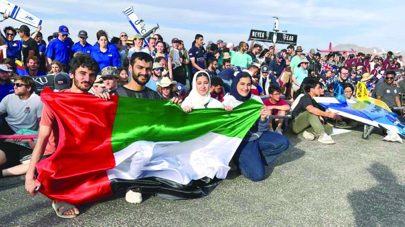 الامارات | فريق من طلبة جامعة خليفة يصنع طائرة بدون طيار