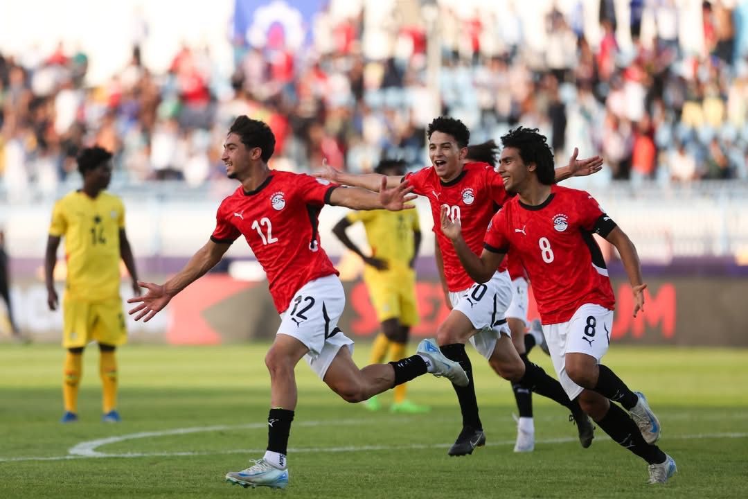 شباب مصر يصنعون المجد.. تأهل تاريخي للمونديال بعد ملحمة كروية أمام غانا