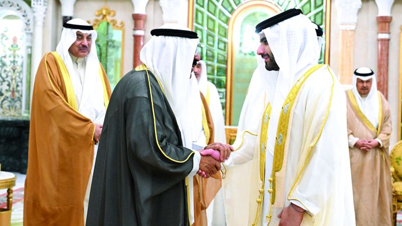 الامارات | أمير الكويت يستقبل منصور بن محمد