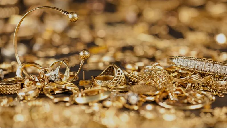 الذهب يشتعل في الأسواق ..30 جنيهًا زيادة في الجرام وسط صعود عالمي للمعدن الأصفر