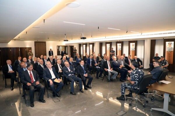 اللواء عبد الله استقبل وفدًا من ضباط قوى الأمن الداخلي المتقاعدين