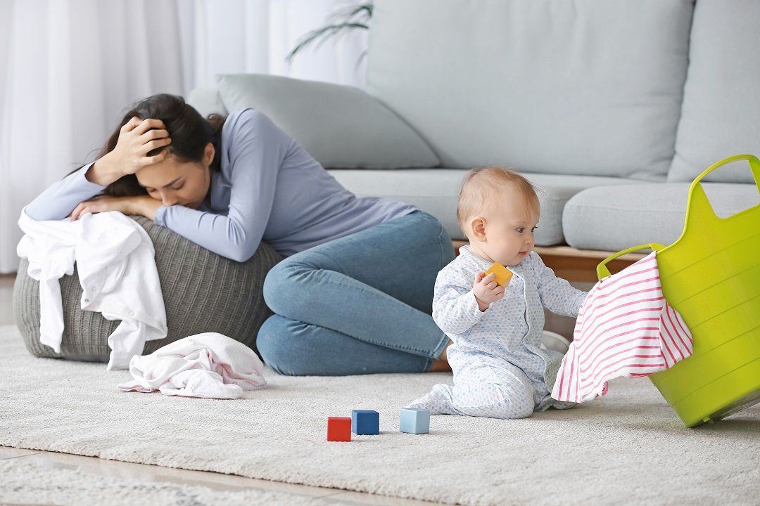 كيفية التعامل مع قلق الأمومة .. وما هو الحمل الذهني؟