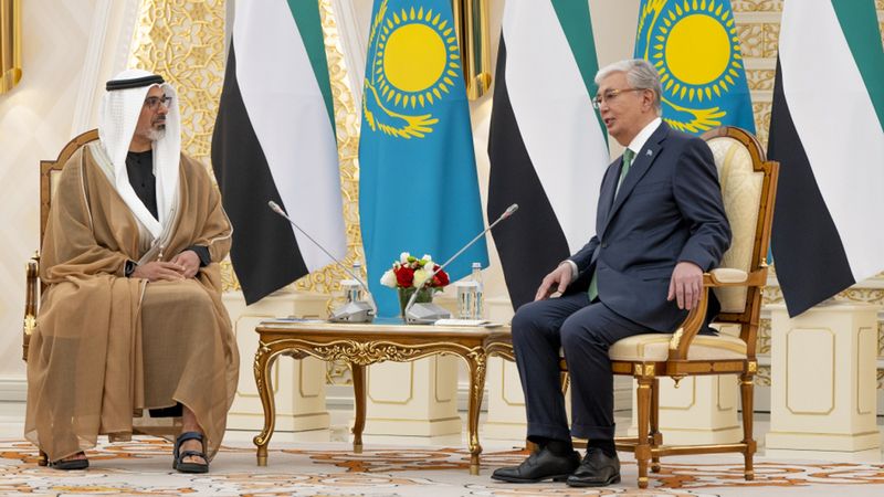 الامارات | ولي عهد أبوظبي ورئيس كازاخستان يبحثان تعزيز العلاقات الثنائية