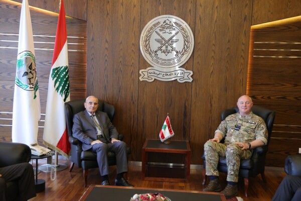 وزير الدفاع التقى رئيس أركان الدفاع البريطاني: نؤكد على التزام لبنان تطبيق القرار 1701