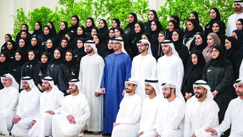 الامارات | رئيس الدولة: الإمارات تضع الشباب في جوهر رؤيتها للمستقبل
