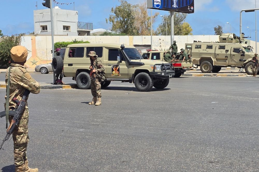 تجدد الاشتباكات بين مجموعات مسلحة بطرابلس.. ماذا يحدث في ليبيا؟