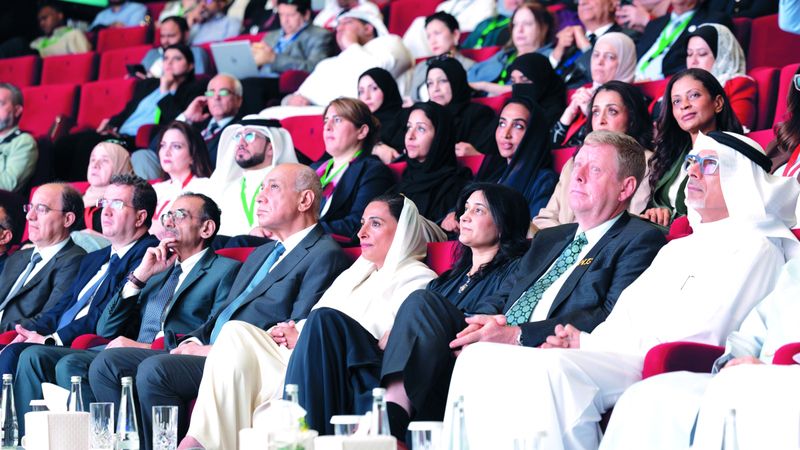 الامارات | أكاديميون يدعون إلى دمج الذكاء الاصطناعي في التعليم العالي