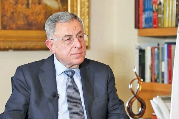 السنيورة رحب بقرار ترامب رفع العقوبات عن سوريا: لهذا القرار تداعيات إيجابية على الاقتصاد اللبناني