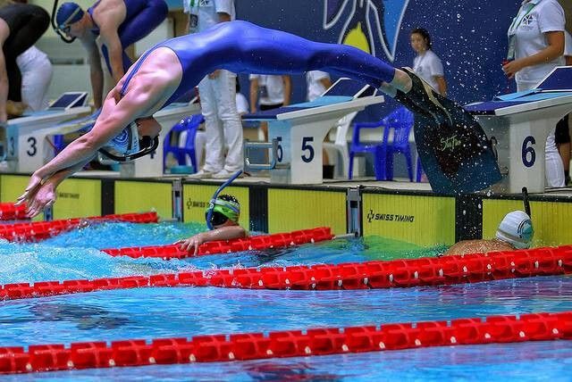 الامارات | أبوظبي تستضيف كأس العالم للسباحة بالزعانف للمرة الأولى