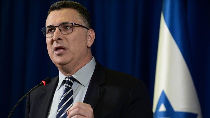 وزير الخارجية الإسرائيلي: إطلاق الحوثيين للصواريخ نحو إسرائيل ودخول ملايين الإسرائيليين إلى الملاجئ جريمة حرب
