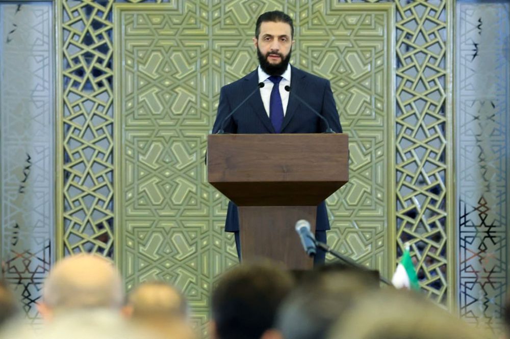 "ترامب" يجتمع مع الرئيس السوري في الرياض قبيل القمة الخليجية الأمريكية