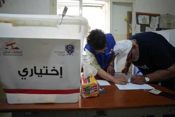 الانتخابات البلدية في لبنان 2025: إنجاز في التوقيت وإخفاق في التنظيم ومخاوف من الطعون