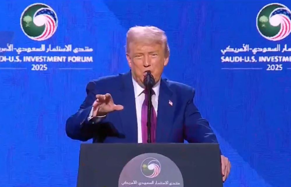 "ترامب" يجتمع مع الرئيس السوري في الرياض قبيل القمة الخليجية الأمريكية