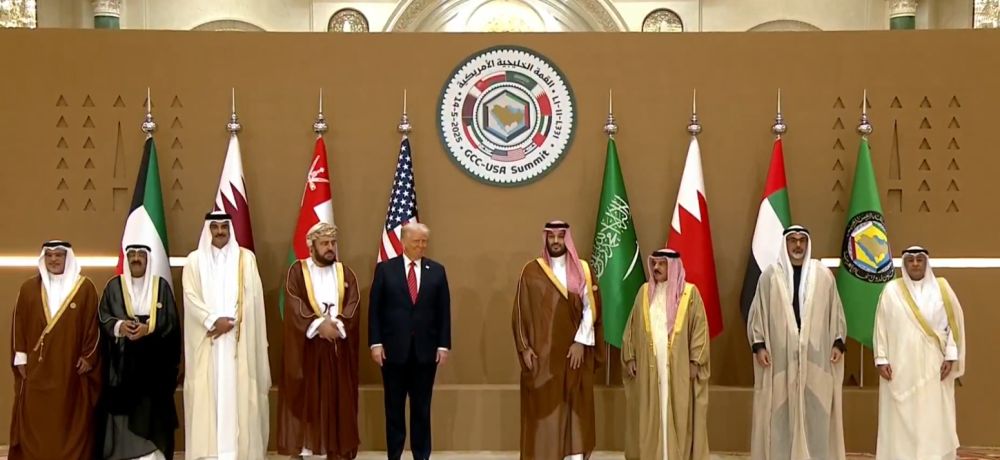 قادة دول مجلس التعاون يتوافدون إلى الرياض لحضور القمة الخليجية الأمريكية