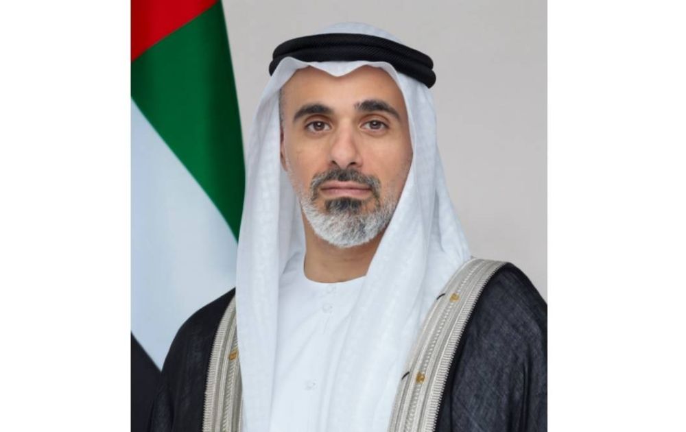 ولي عهد أبوظبي يصل الرياض وفي مقدمة مستقبليه نائب أمير المنطقة