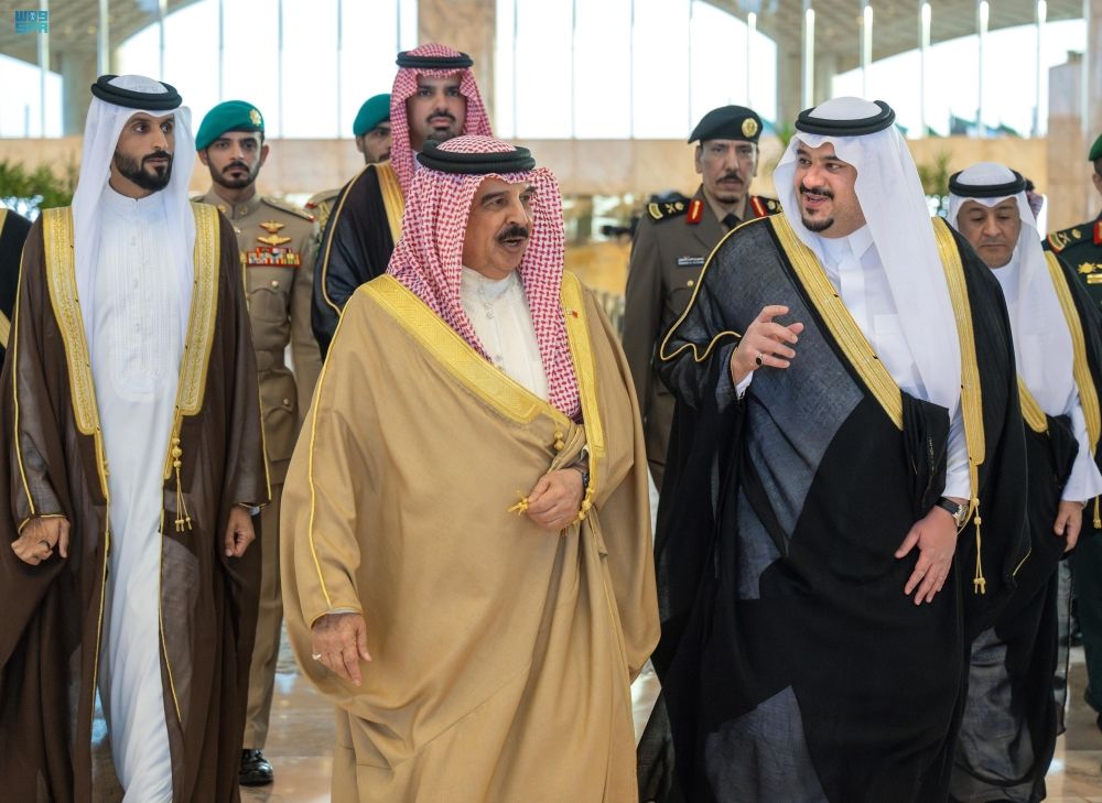 ملك البحرين يصل إلى الرياض للمشاركة في القمة الخليجية الأمريكية