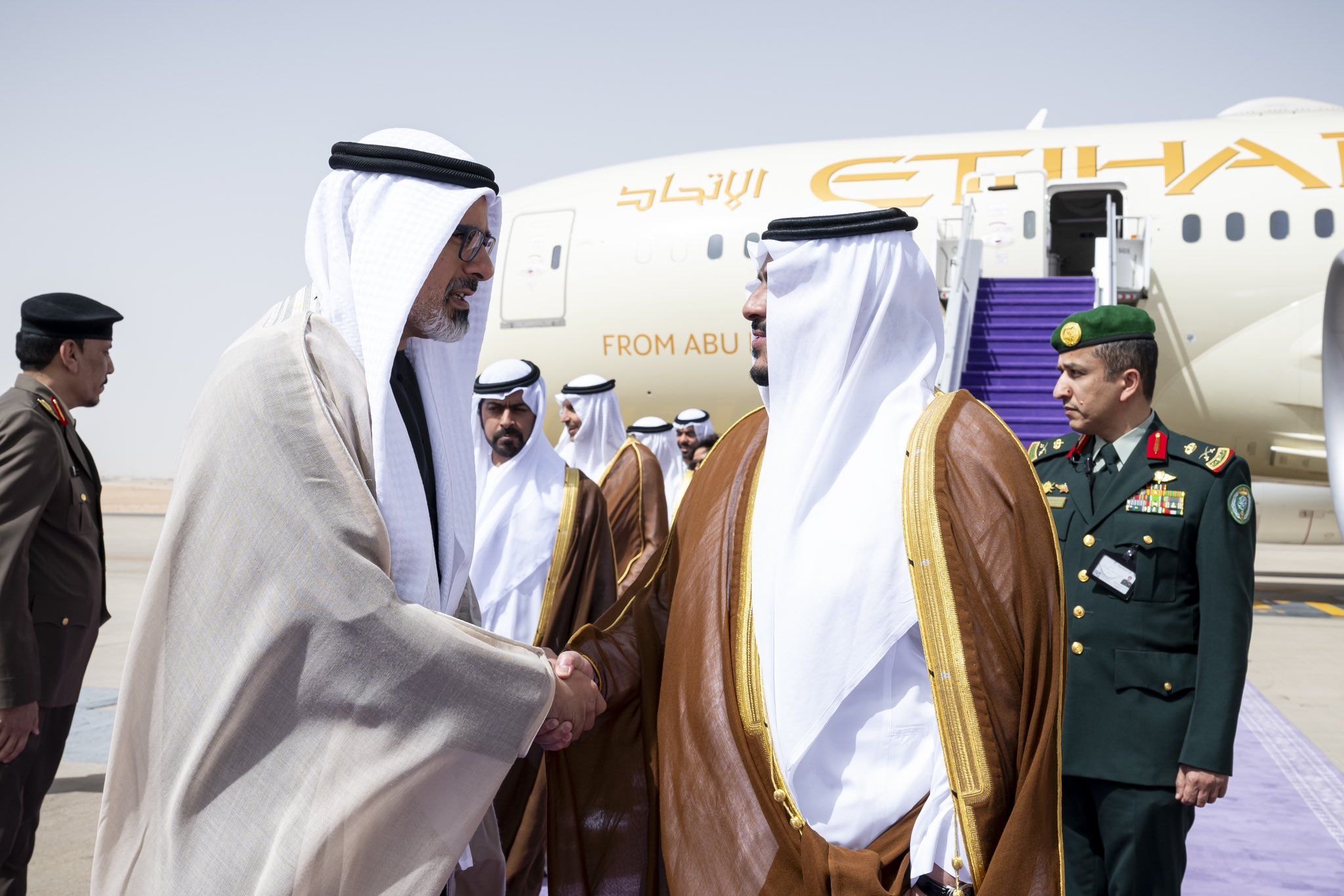 الامارات | خالد بن محمد بن زايد يصل إلى الرياض للمشاركة في القمة الخليجية الأميركية