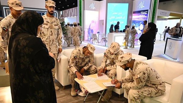معرض الخدمة الوطنية يواصل استقطاب الكفاءات الإماراتية