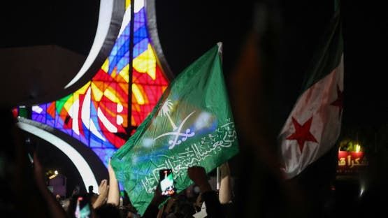 الخليج اليوم .. سوريا تحتفل برفع العقوبات.. عبر تحية خاصة لولي العهد السعودي